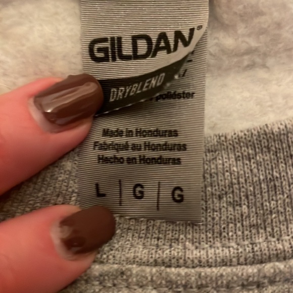 Graphic Crewneck - Picture 2 of 2